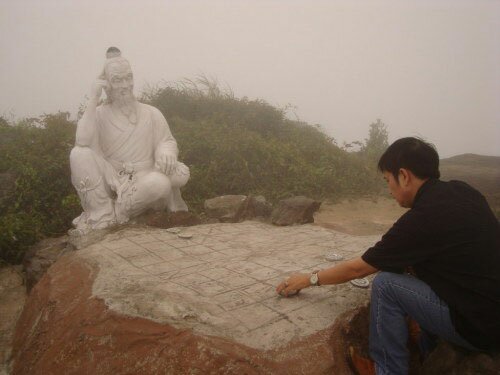 Sổ tay du lịch so tay du lich Sotaydulich Sotay Dulich Khampha Kham Pha Bui Chơi cờ trong sương trắng Sơn Trà