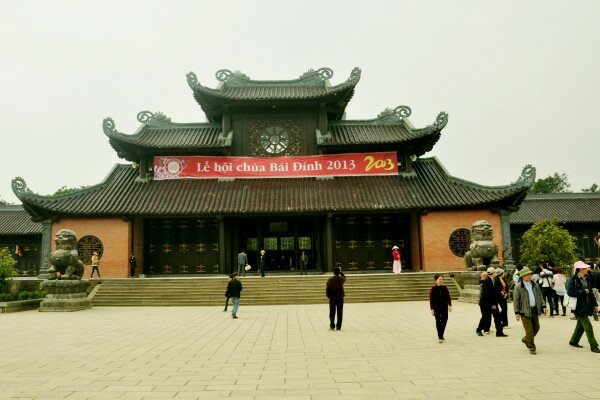 Sổ tay du lịch so tay du lich Sotaydulich Sotay Dulich Khampha Kham Pha Bui Bái Đính Ngôi chùa của những kỷ lục