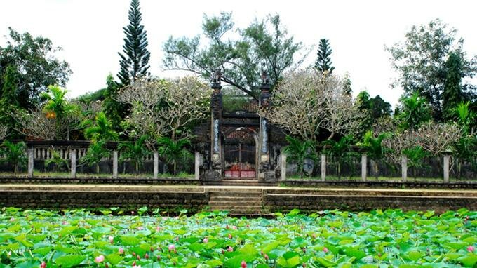 Sổ tay du lịch so tay du lich Sotaydulich Sotay Dulich Khampha Kham Pha Bui Về nơi di tích lẫn trong di tích
