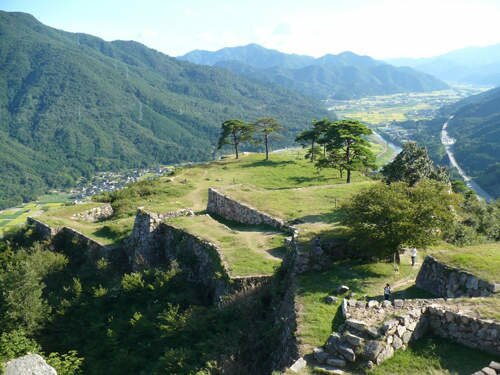 Sổ tay du lịch so tay du lich Sotaydulich Sotay Dulich Khampha Kham Pha Bui Takeda Lâu đài trên mây