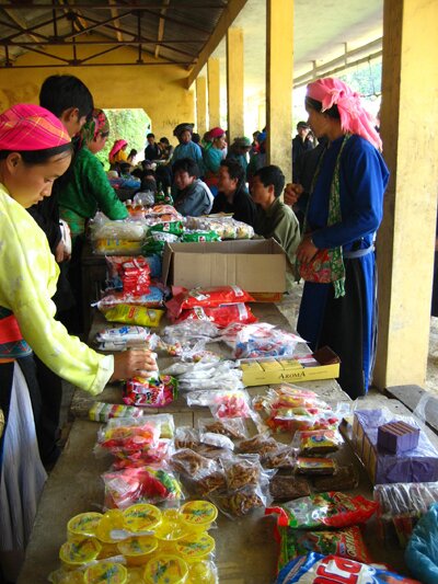 Sổ tay du lịch so tay du lich Sotaydulich Sotay Dulich Khampha Kham Pha Bui Chợ phiên Ma Lé sáng thứ bảy