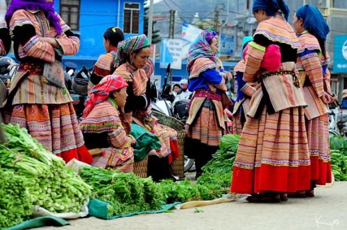 Sổ tay du lịch so tay du lich Sotaydulich Sotay Dulich Khampha Kham Pha Bui Chợ phiên Yên Minh 
