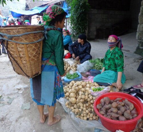 Sổ tay du lịch so tay du lich Sotaydulich Sotay Dulich Khampha Kham Pha Bui Chợ phiên Yên Minh 