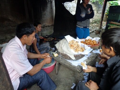 Sổ tay du lịch so tay du lich Sotaydulich Sotay Dulich Khampha Kham Pha Bui Chợ phiên Yên Minh 