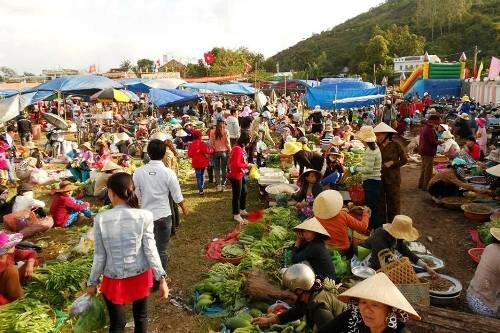 Sổ tay du lịch so tay du lich Sotaydulich Sotay Dulich Khampha Kham Pha Bui Đầu năm đến đất võ Bình Định