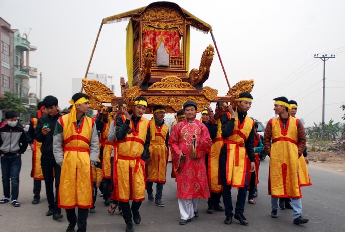 Sổ tay du lịch so tay du lich Sotaydulich Sotay Dulich Khampha Kham Pha Bui Hàng vạn người chen nhau trẩy hội Lim