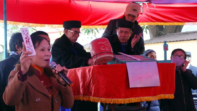 Sổ tay du lịch so tay du lich Sotaydulich Sotay Dulich Khampha Kham Pha Bui Hàng vạn người chen nhau trẩy hội Lim