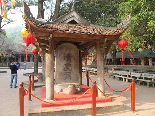 Sổ tay du lịch so tay du lich Sotaydulich Sotay Dulich Khampha Kham Pha Bui Thăm chùa Côn Sơn