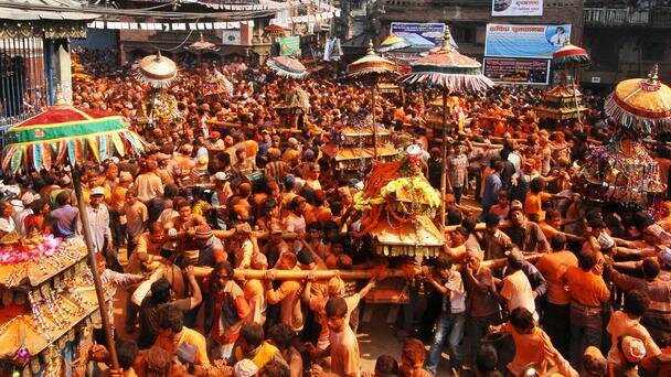 Sổ tay du lịch so tay du lich Sotaydulich Sotay Dulich Khampha Kham Pha Bui 10 lễ hội độc đáo thế giới trong tháng 4