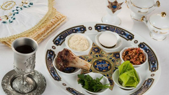 Sổ tay du lịch so tay du lich Sotaydulich Sotay Dulich Khampha Kham Pha Bui 10 lễ hội độc đáo thế giới trong tháng 4