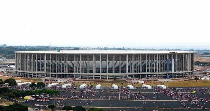 Sổ tay du lịch so tay du lich Sotaydulich Sotay Dulich Khampha Kham Pha Bui Estadio Nacional Mane Garrincha Sân vận động thân thiện