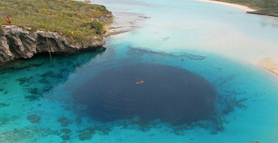Sổ tay du lịch so tay du lich Sotaydulich Sotay Dulich Khampha Kham Pha Bui Vào lỗ đen Dean biển cả ở Bahamas