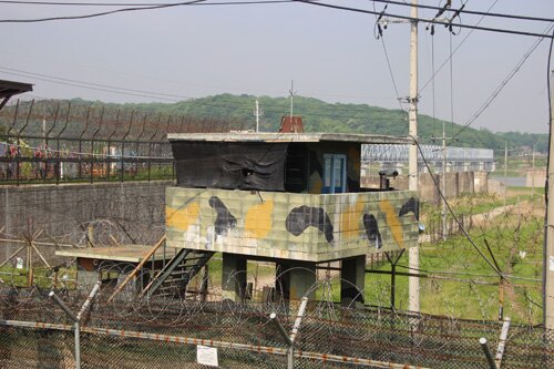 Sổ tay du lịch so tay du lich Sotaydulich Sotay Dulich Khampha Kham Pha Bui Biên giới Triều Tiên - Hàn Quốc, nơi thời gian ngừng trôi