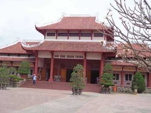 Sổ tay du lịch so tay du lich Sotaydulich Sotay Dulich Khampha Kham Pha Bui Thăm Bảo tàng Quang Trung