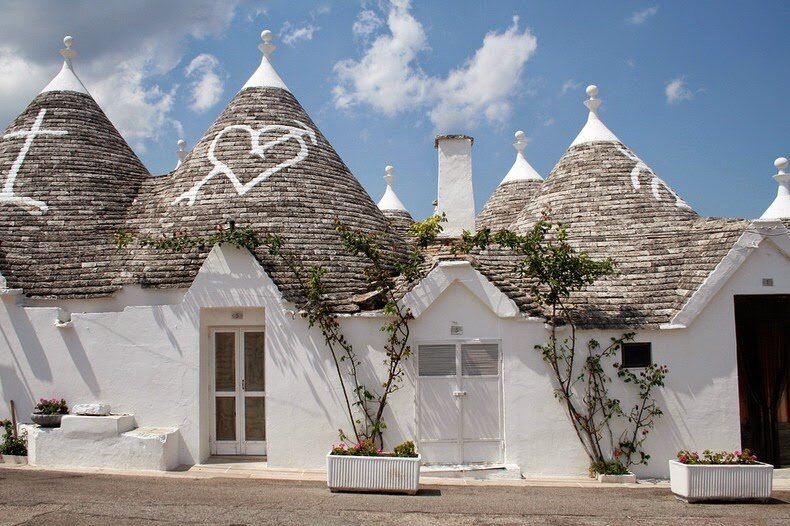 Sổ tay du lịch so tay du lich Sotaydulich Sotay Dulich Khampha Kham Pha Bui “Túp lều đá” Trulli độc đáo ở Alberobello