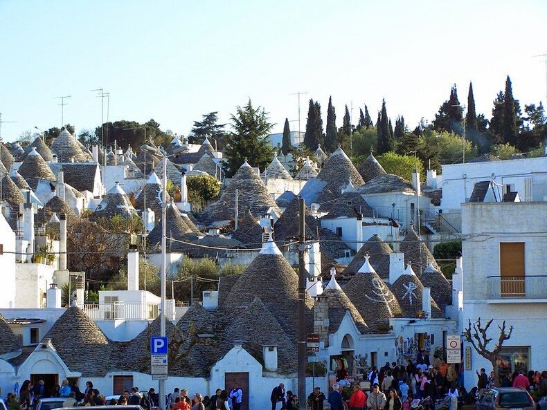 Sổ tay du lịch so tay du lich Sotaydulich Sotay Dulich Khampha Kham Pha Bui “Túp lều đá” Trulli độc đáo ở Alberobello