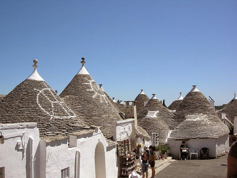 Sổ tay du lịch so tay du lich Sotaydulich Sotay Dulich Khampha Kham Pha Bui “Túp lều đá” Trulli độc đáo ở Alberobello