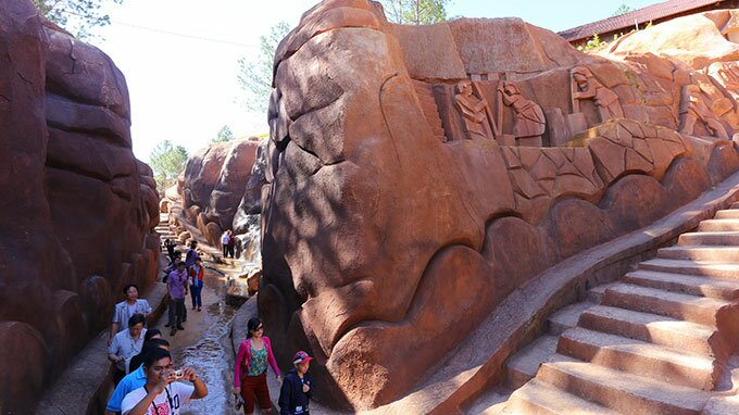 Sổ tay du lịch so tay du lich Sotaydulich Sotay Dulich Khampha Kham Pha Bui Đường hầm đất đỏ kể chuyện xứ hoa