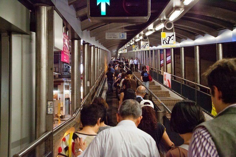 Sổ tay du lịch so tay du lich Sotaydulich Sotay Dulich Khampha Kham Pha Bui Độc đáo thang máy ngoài trời ở Hong Kong