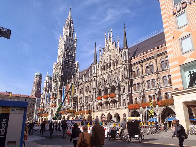Sổ tay du lịch so tay du lich Sotaydulich Sotay Dulich Khampha Kham Pha Bui Munich không chỉ có lễ hội bia