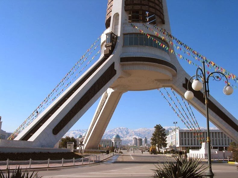 Sổ tay du lịch so tay du lich Sotaydulich Sotay Dulich Khampha Kham Pha Bui Ashgabat - Hào nhoáng thành phố đá cẩm thạch