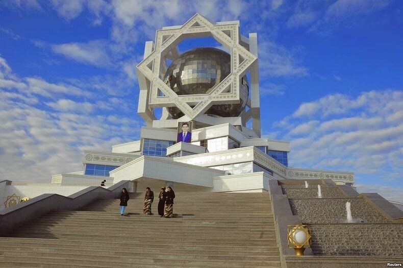 Sổ tay du lịch so tay du lich Sotaydulich Sotay Dulich Khampha Kham Pha Bui Ashgabat - Hào nhoáng thành phố đá cẩm thạch