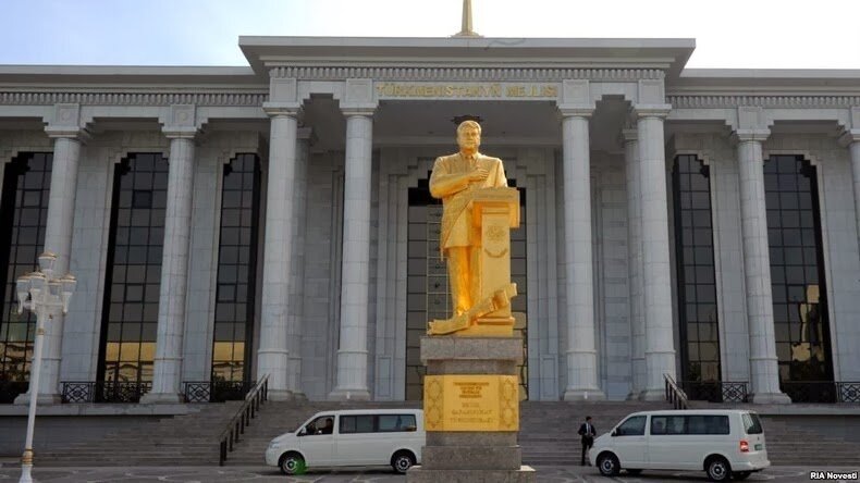 Sổ tay du lịch so tay du lich Sotaydulich Sotay Dulich Khampha Kham Pha Bui Ashgabat - Hào nhoáng thành phố đá cẩm thạch