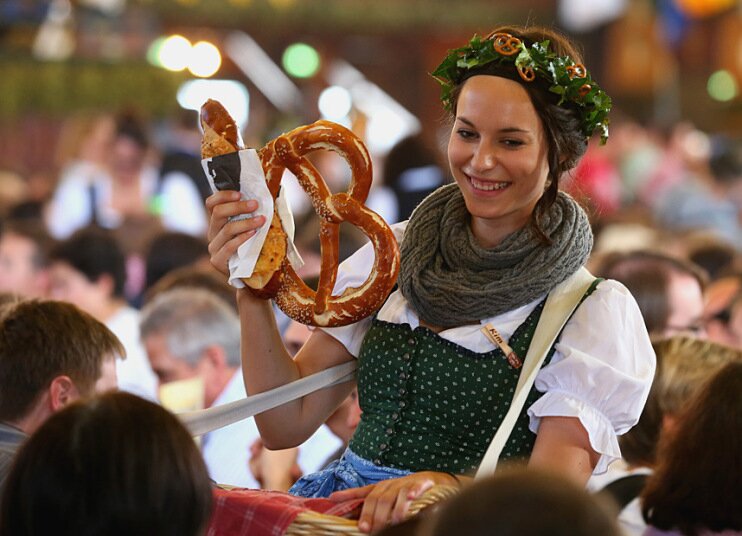 Sổ tay du lịch so tay du lich Sotaydulich Sotay Dulich Khampha Kham Pha Bui Sôi động lễ hội bia Oktoberfest 2014 