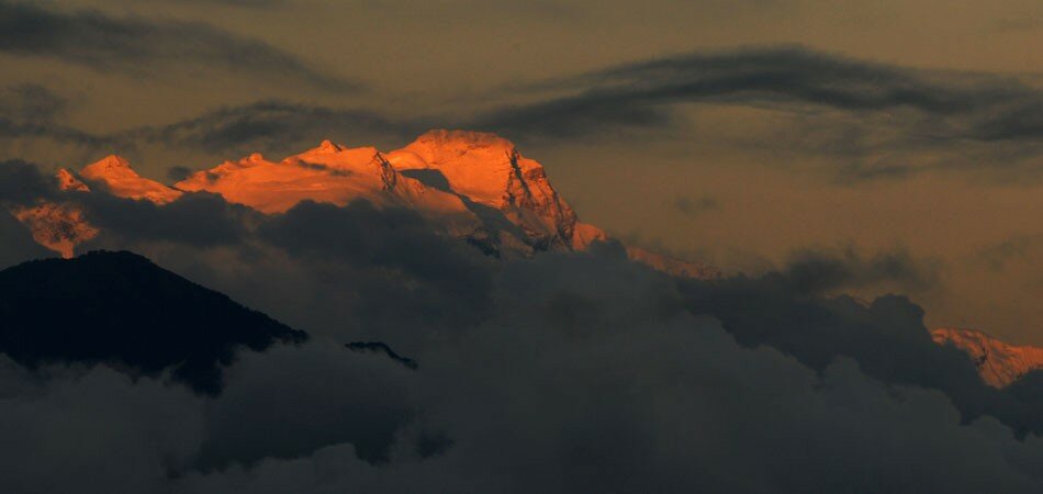 Sổ tay du lịch so tay du lich Sotaydulich Sotay Dulich Khampha Kham Pha Bui Thưởng lãm núi tuyết và hồ nước ở Pokhara