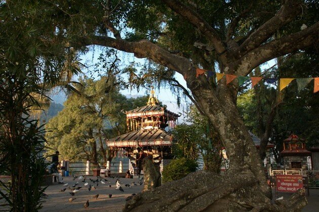 Sổ tay du lịch so tay du lich Sotaydulich Sotay Dulich Khampha Kham Pha Bui Thưởng lãm núi tuyết và hồ nước ở Pokhara