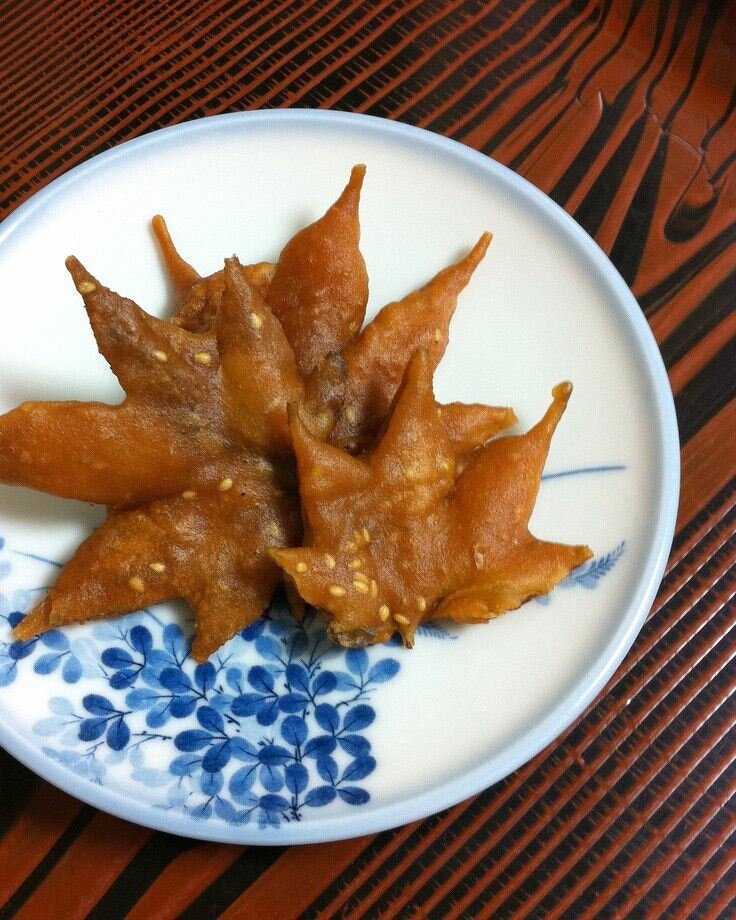 Sổ tay du lịch so tay du lich Sotaydulich Sotay Dulich Khampha Kham Pha Bui Thưởng thức lá phong tẩm bột chiên giòn ở Nhật Bản
