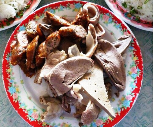 Sổ tay du lịch so tay du lich Sotaydulich Sotay Dulich Khampha Kham Pha Bui Bánh hỏi lòng heo Phan Thiết