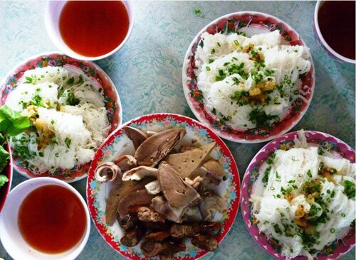 Sổ tay du lịch so tay du lich Sotaydulich Sotay Dulich Khampha Kham Pha Bui Bánh hỏi lòng heo Phan Thiết