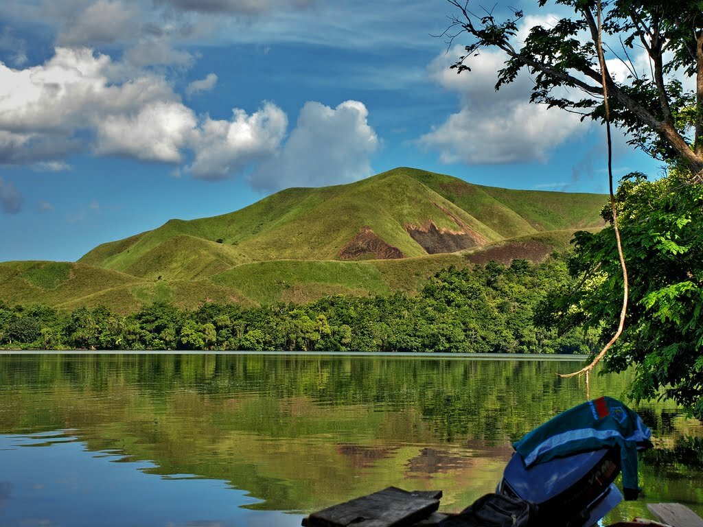 Sổ tay du lịch so tay du lich Sotaydulich Sotay Dulich Khampha Kham Pha Bui Thiên nhiên hoang dã hồ Sentani