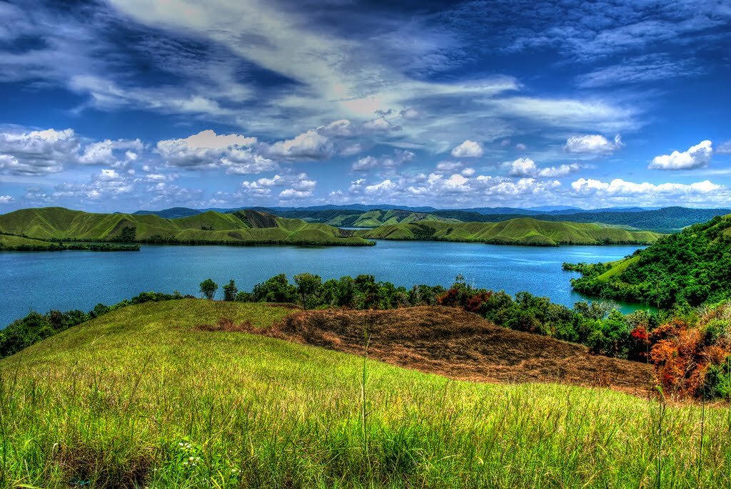 Sổ tay du lịch so tay du lich Sotaydulich Sotay Dulich Khampha Kham Pha Bui Thiên nhiên hoang dã hồ Sentani