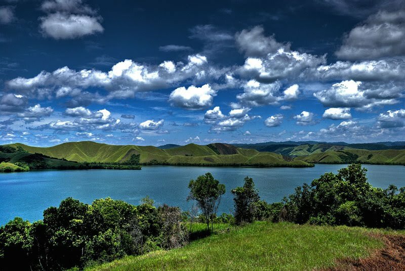 Sổ tay du lịch so tay du lich Sotaydulich Sotay Dulich Khampha Kham Pha Bui Thiên nhiên hoang dã hồ Sentani