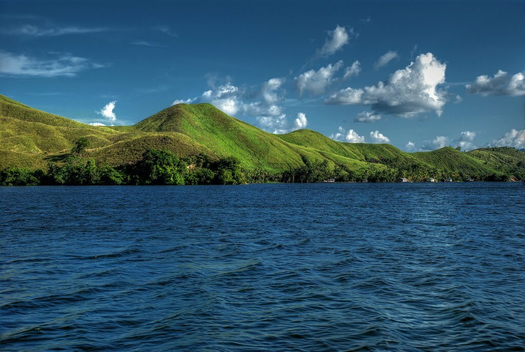Sổ tay du lịch so tay du lich Sotaydulich Sotay Dulich Khampha Kham Pha Bui Thiên nhiên hoang dã hồ Sentani