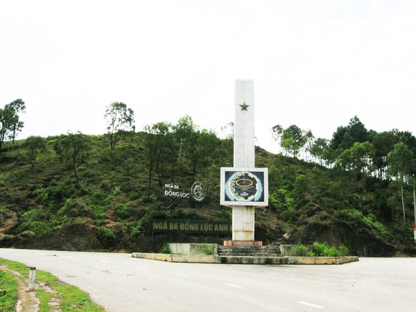 Sổ tay du lịch so tay du lich Sotaydulich Sotay Dulich Khampha Kham Pha Bui Những đóa hoa bất tử nơi Ngã ba Đồng Lộc