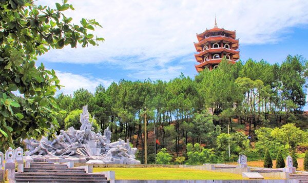 Sổ tay du lịch so tay du lich Sotaydulich Sotay Dulich Khampha Kham Pha Bui Những đóa hoa bất tử nơi Ngã ba Đồng Lộc
