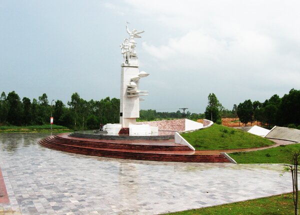 Sổ tay du lịch so tay du lich Sotaydulich Sotay Dulich Khampha Kham Pha Bui Những đóa hoa bất tử nơi Ngã ba Đồng Lộc