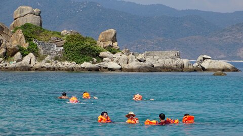 Sổ tay du lịch so tay du lich Sotaydulich Sotay Dulich Khampha Kham Pha Bui Về Bình Ba ăn tôm hùm