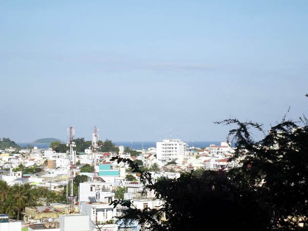 Sổ tay du lịch so tay du lich Sotaydulich Sotay Dulich Khampha Kham Pha Bui Viếng chùa Long Sơn nổi tiếng nhất Nha Trang