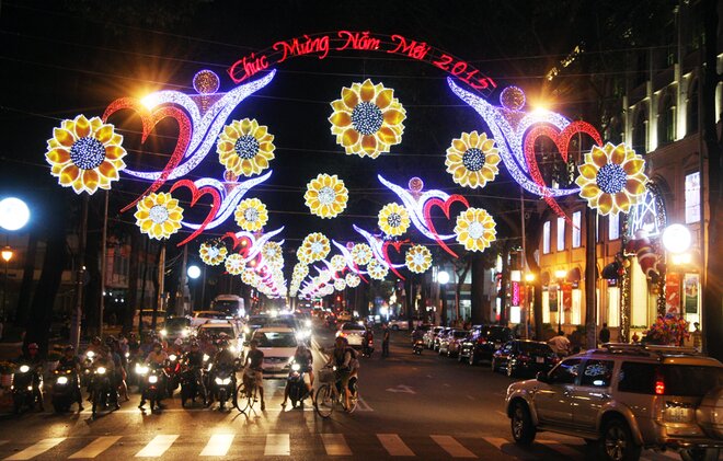 Sổ tay du lịch so tay du lich Sotaydulich Sotay Dulich Khampha Kham Pha Bui Sài Gòn rực rỡ đón năm mới 2015