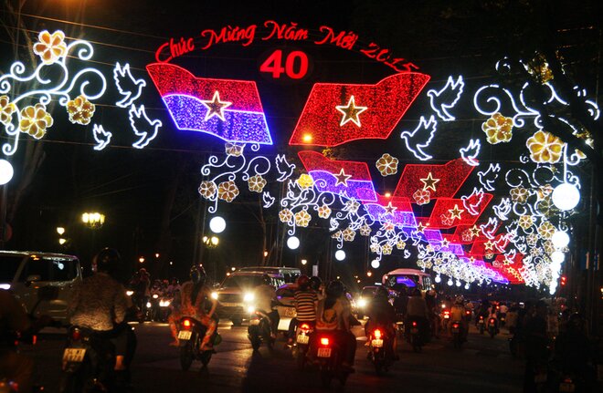 Sổ tay du lịch so tay du lich Sotaydulich Sotay Dulich Khampha Kham Pha Bui Sài Gòn rực rỡ đón năm mới 2015