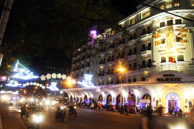 Sổ tay du lịch so tay du lich Sotaydulich Sotay Dulich Khampha Kham Pha Bui Sài Gòn rực rỡ đón năm mới 2015