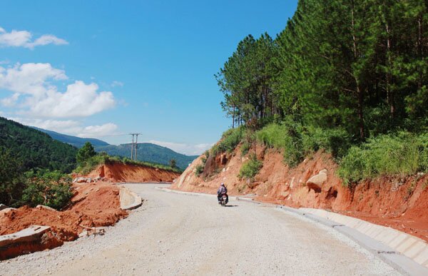 Sổ tay du lịch so tay du lich Sotaydulich Sotay Dulich Khampha Kham Pha Bui Rong ruổi Tà Nung tìm hương hoa cà phê