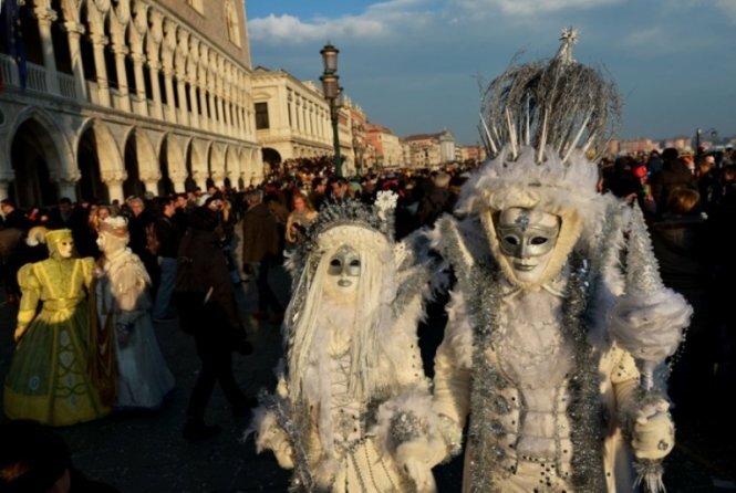Sổ tay du lịch so tay du lich Sotaydulich Sotay Dulich Khampha Kham Pha Bui Rộn ràng lễ hội hóa trang “mặt nạ” Venice 2015