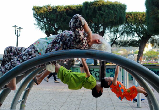 Sổ tay du lịch so tay du lich Sotaydulich Sotay Dulich Khampha Kham Pha Bui Nha Trang mùa cây bàng lá đỏ