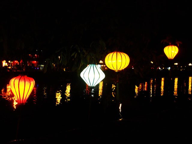 Sổ tay du lịch so tay du lich Sotaydulich Sotay Dulich Khampha Kham Pha Bui Lãng mạn đèn lồng phố cổ Hội An
