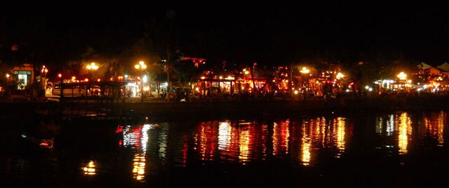 Sổ tay du lịch so tay du lich Sotaydulich Sotay Dulich Khampha Kham Pha Bui Lãng mạn đèn lồng phố cổ Hội An
